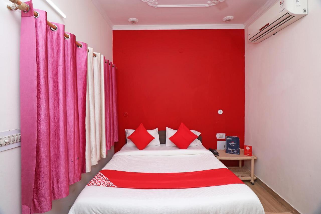 Oyo 27750 Bhagwati Residency Hotell Mirzāpur Exteriör bild