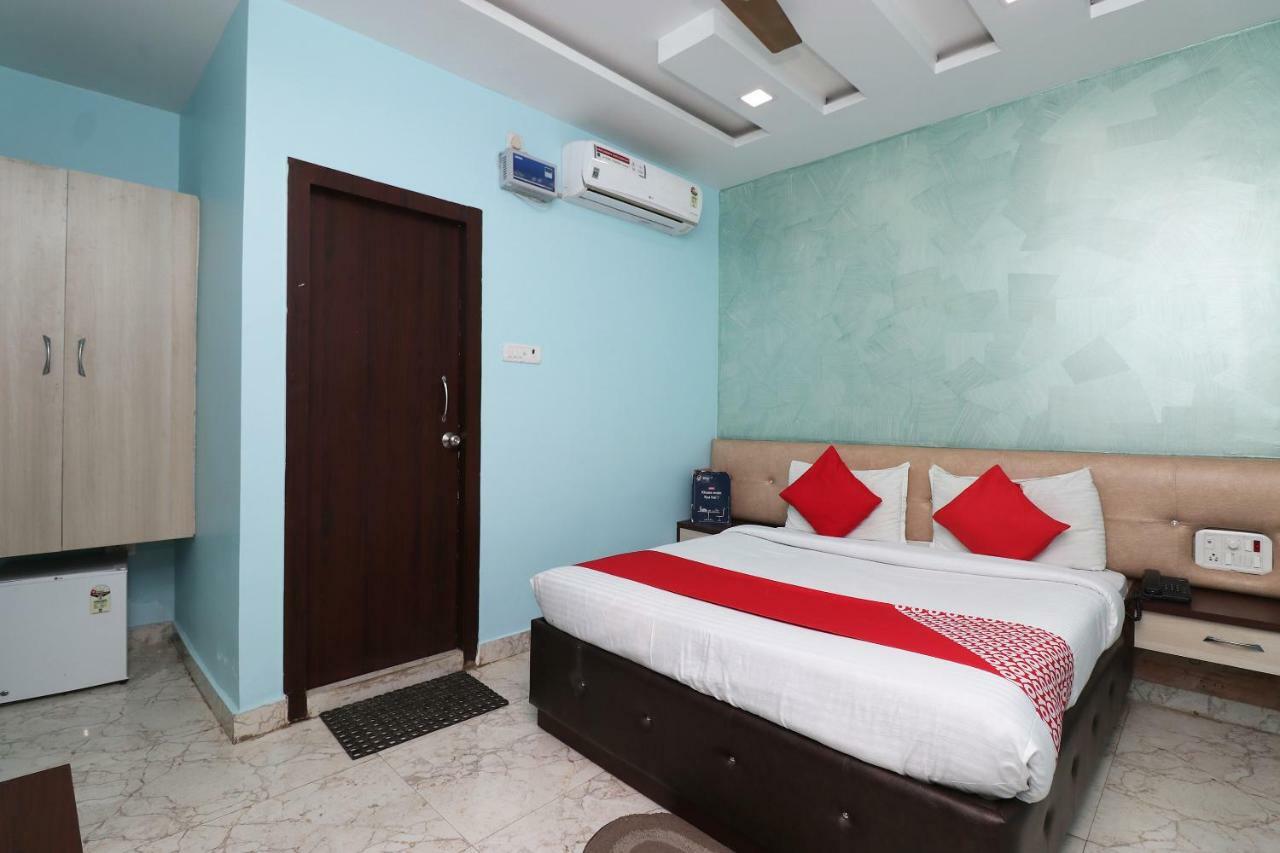 Oyo 27750 Bhagwati Residency Hotell Mirzāpur Exteriör bild