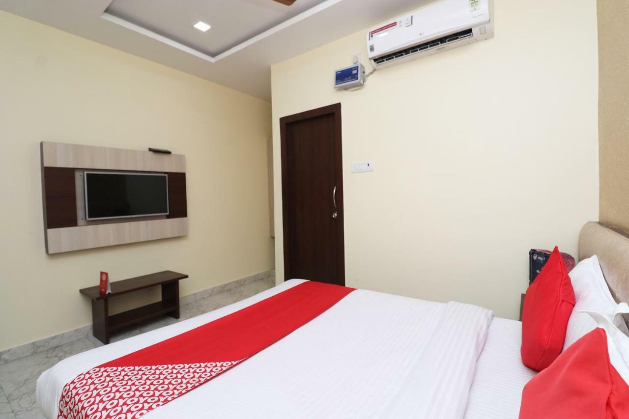 Oyo 27750 Bhagwati Residency Hotell Mirzāpur Exteriör bild
